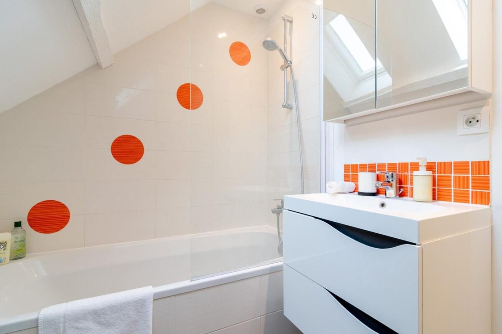 Marcq En Baroeul - Superb Apartment + Parking Luaran gambar