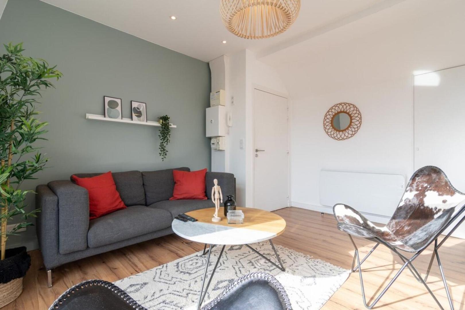 Marcq En Baroeul - Superb Apartment + Parking Luaran gambar